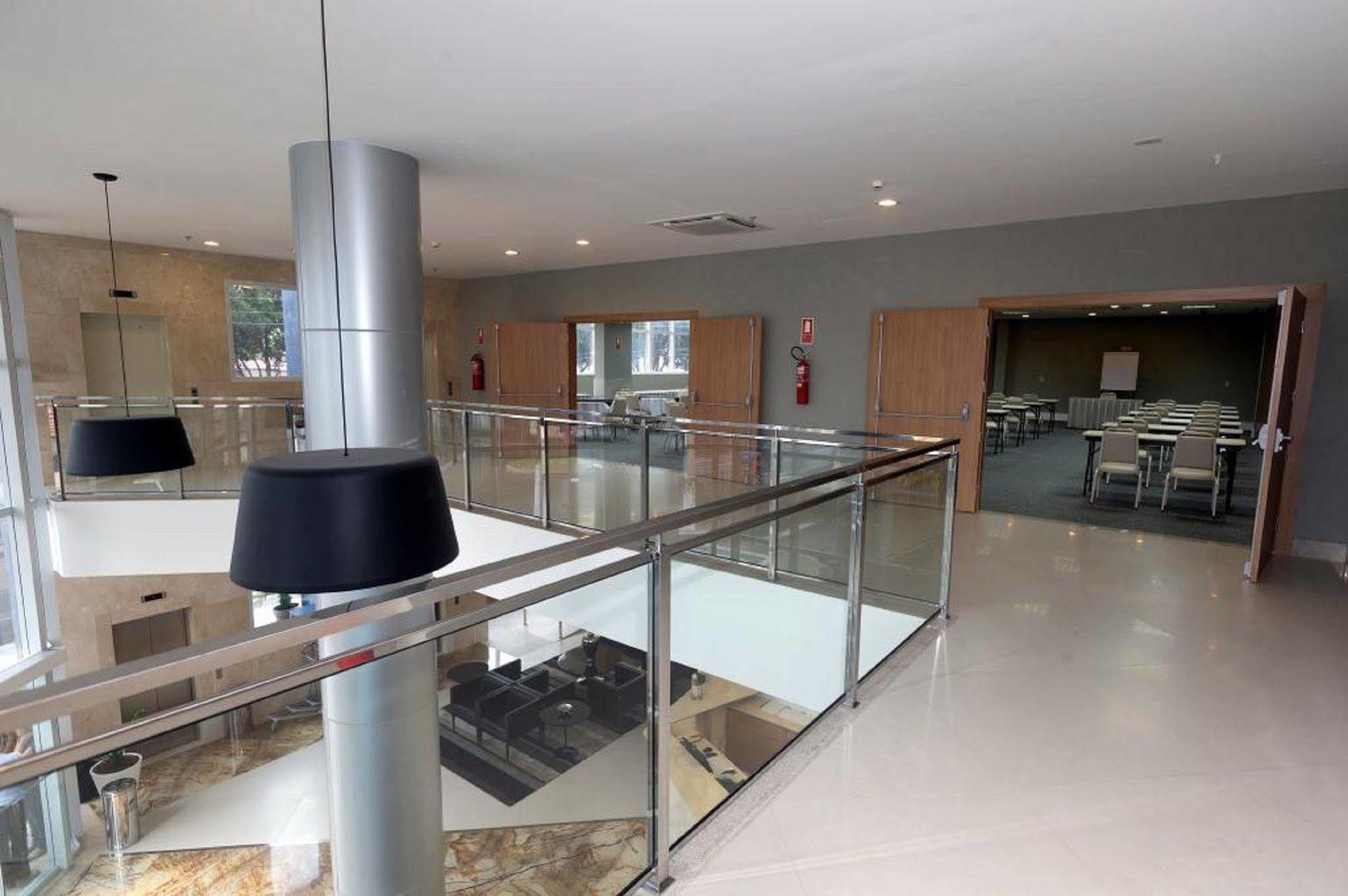 Days Inn By Wyndham Linhares Eksteriør bilde